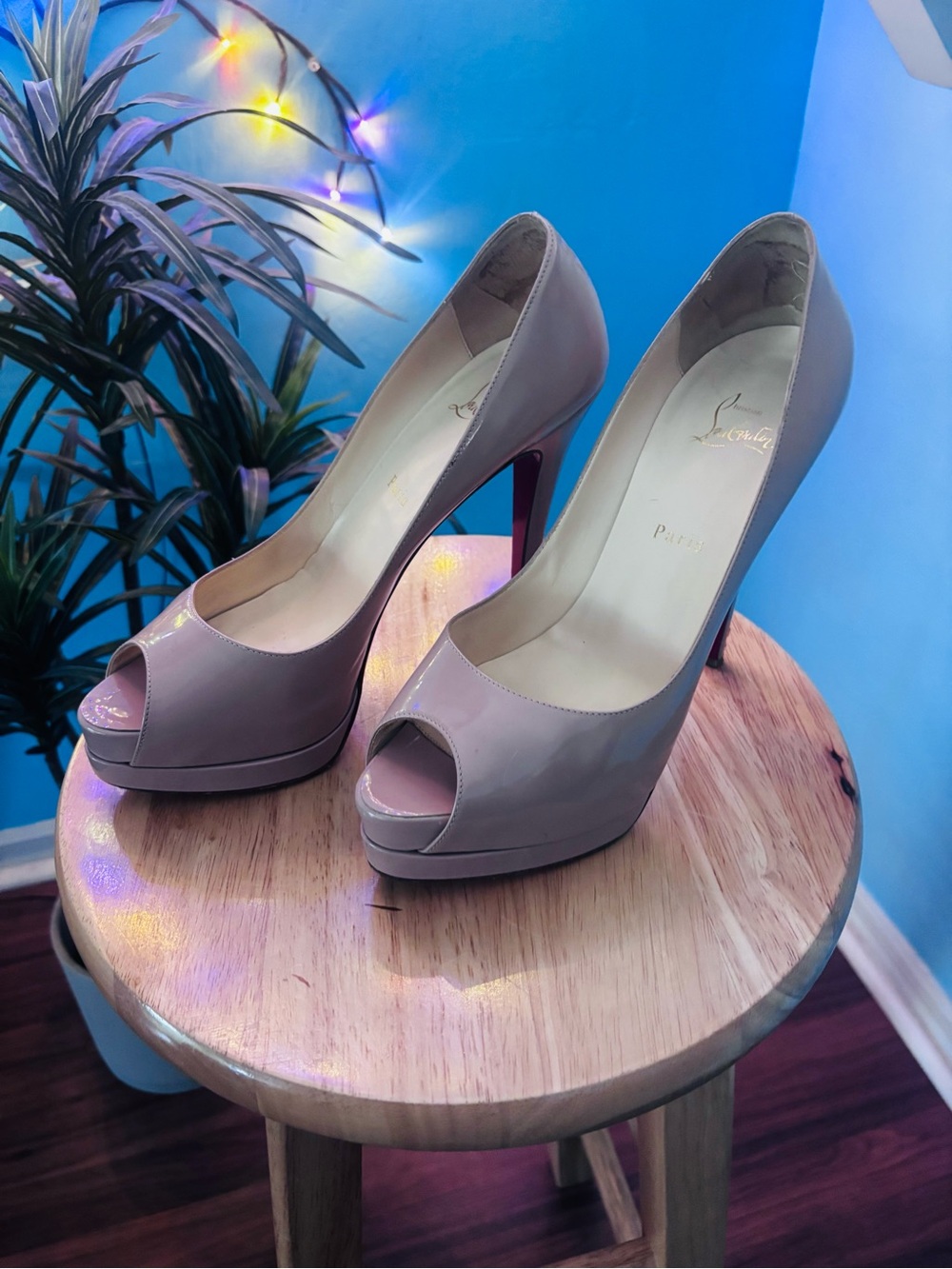 Christian Louboutin Taupe Patent Leather Peep-Toe Platform Pumps Size 40.5